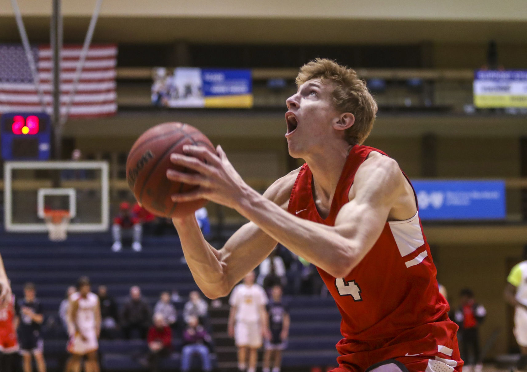 031819-qct-spt-seniorhoops-b016